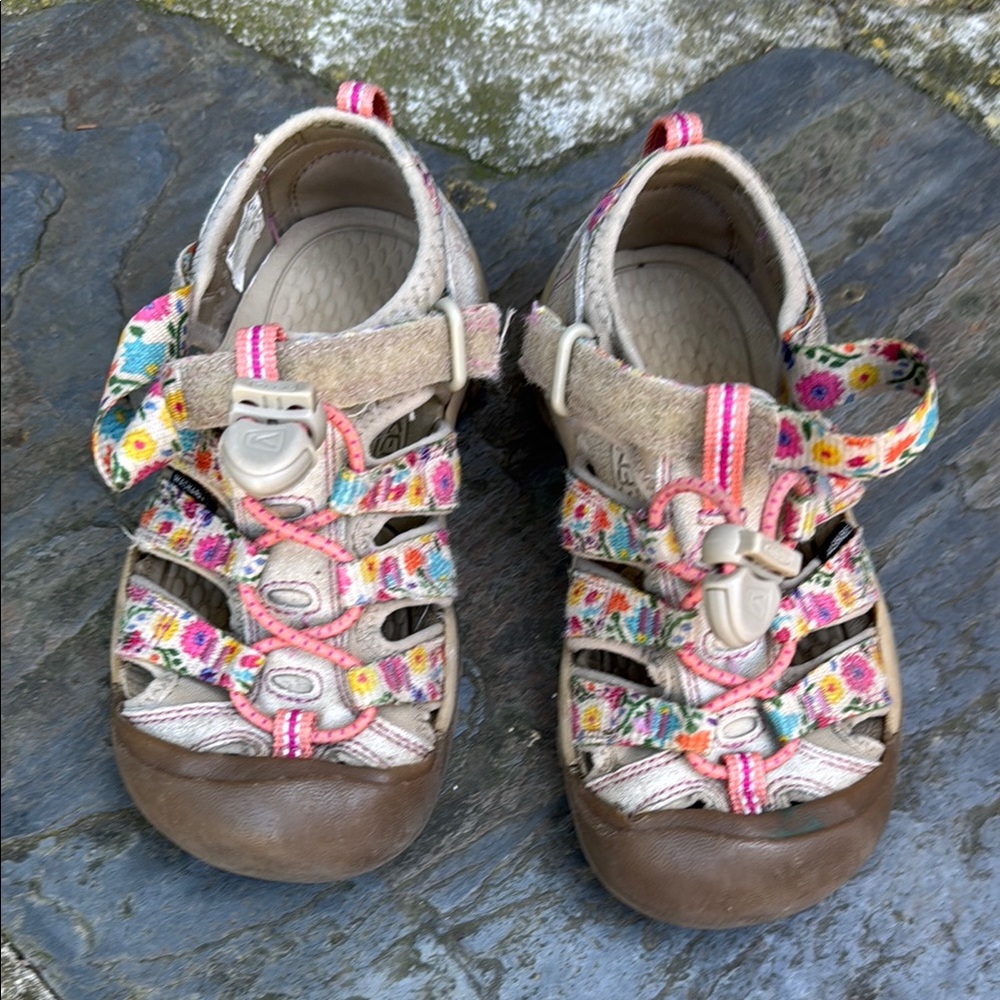 kids keen Closed-Toe Sandals - floral